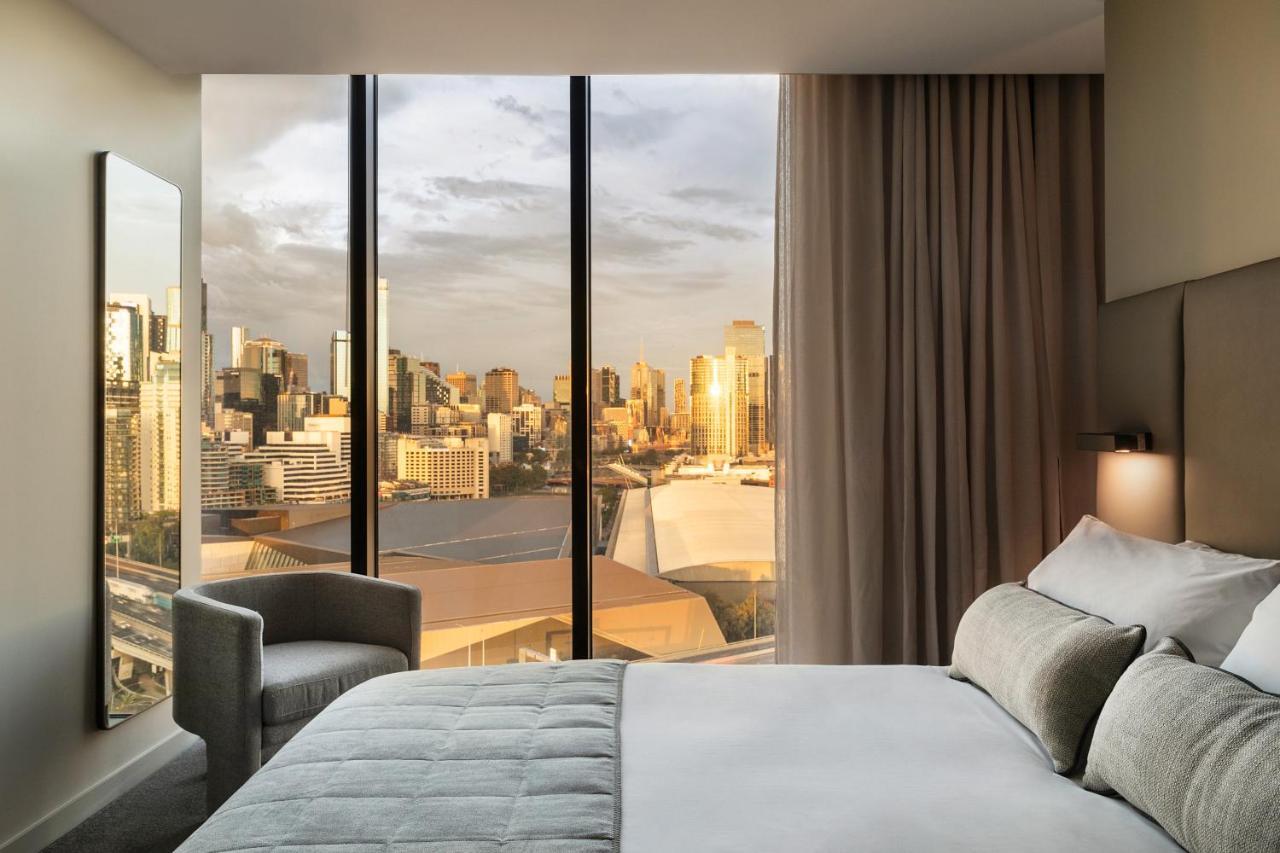 Oakwood Premier Melbourne Aparthotel Eksteriør bilde A bedroom at the hotel