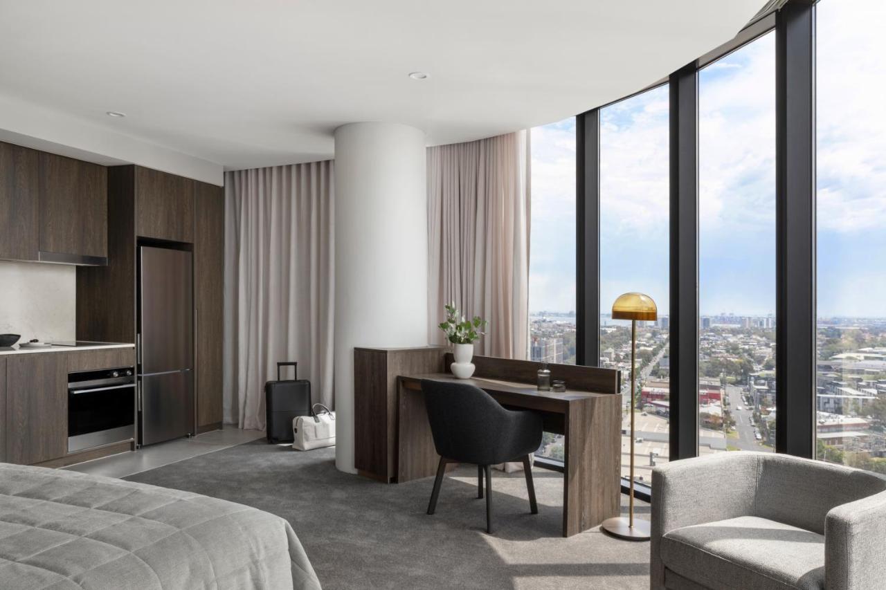 Oakwood Premier Melbourne Aparthotel Eksteriør bilde The interior of a typical apartment