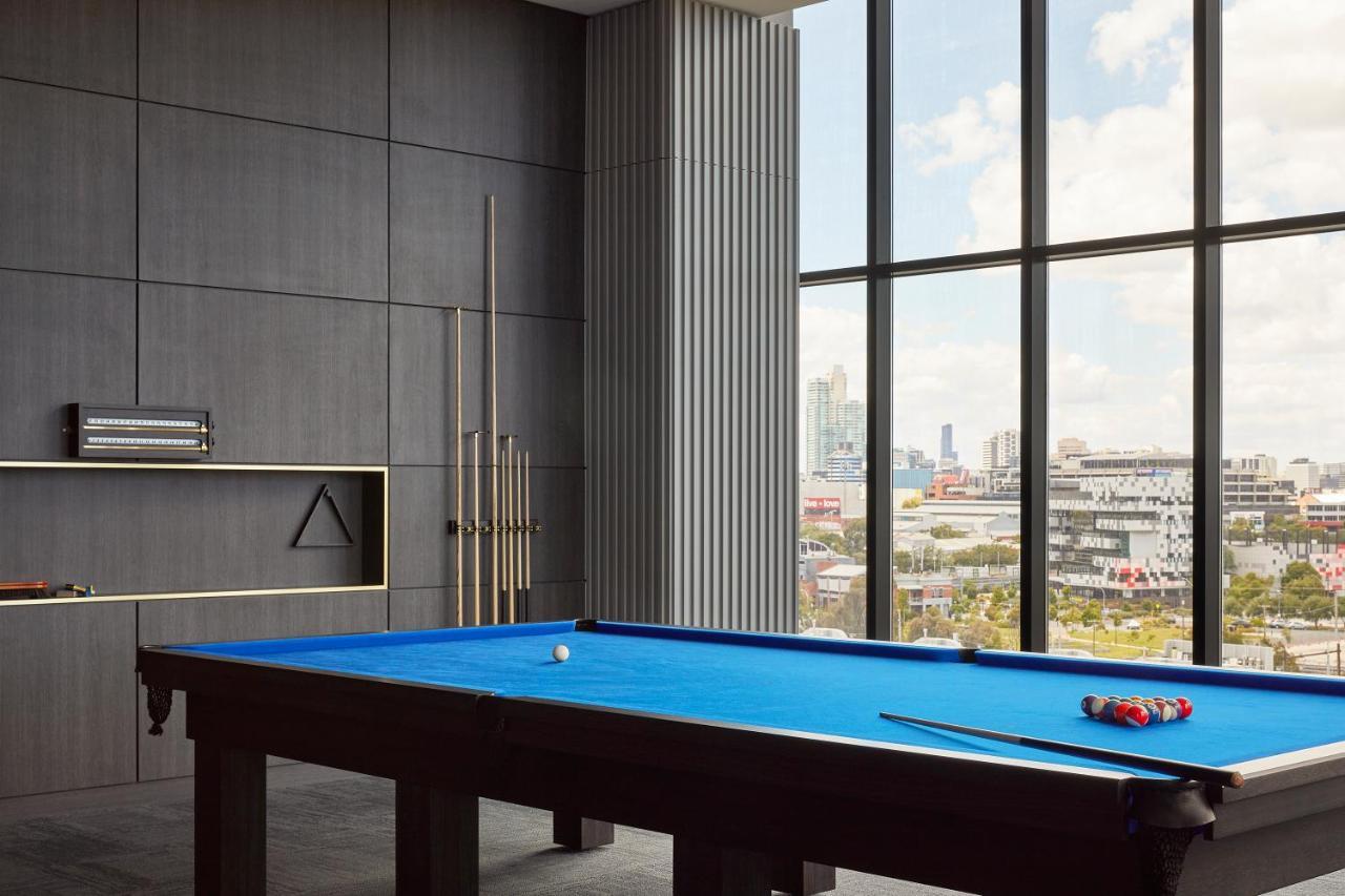 Oakwood Premier Melbourne Aparthotel Eksteriør bilde A pool table
